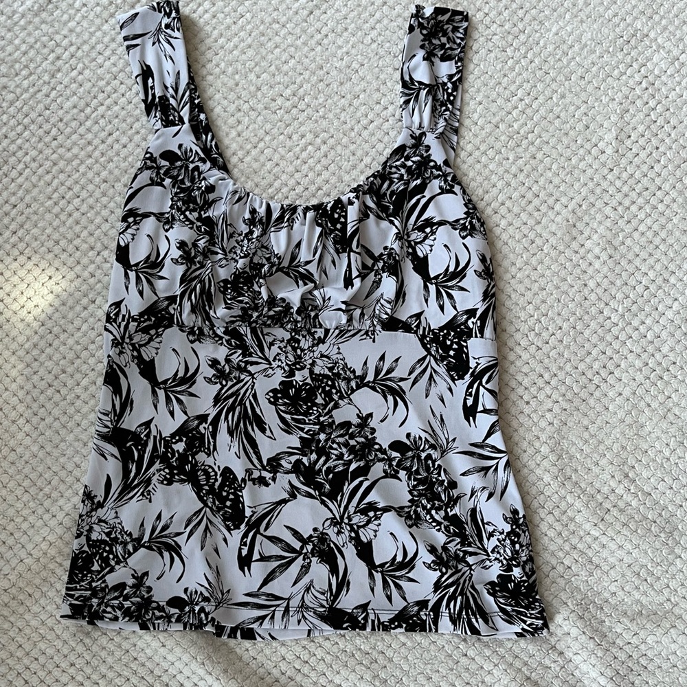 White House Black Market - Tropical Top Size M
